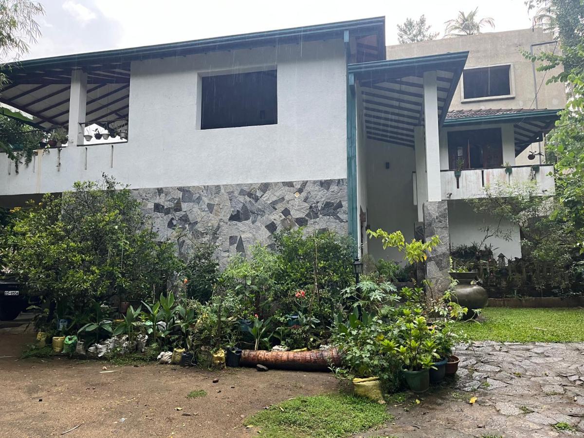 Rustic Mahaweli Apartment Kandy Ngoại thất bức ảnh